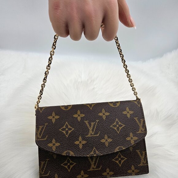 LV Monogram Pochette Rabat 17 Clutch - Picture 13 of 17